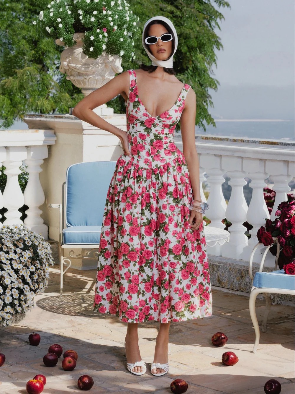 Wilfreda Blooming Floral Linen Sweetheart Midi Dress